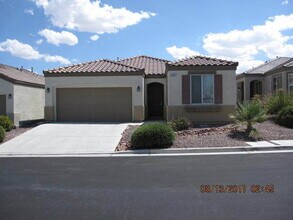 Building Photo - $1,900p/m 2BED/2BA SOUTHWEST HOME - 1 STORY IN GATED COMMUNITY WITH POOL AREA AND SPA