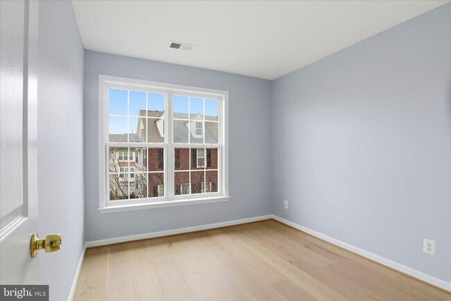 Building Photo - 5307 Granite Step Trail