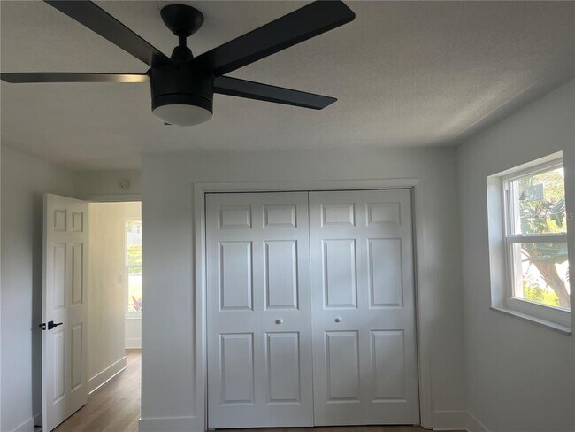 Building Photo - 2017 Rebecca Dr