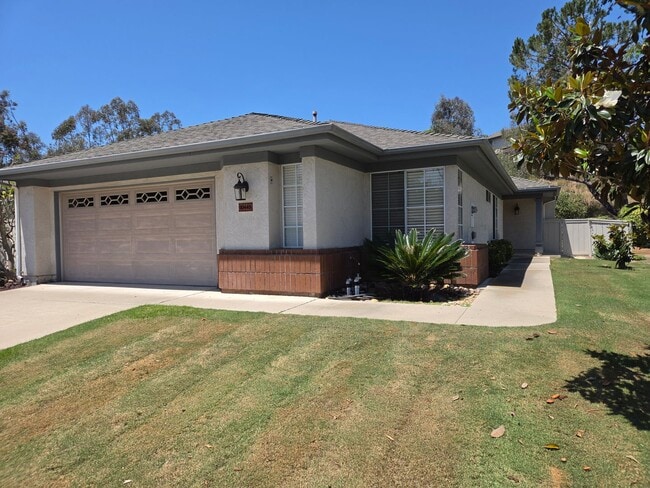 Building Photo - Scripps Ranch Beauty