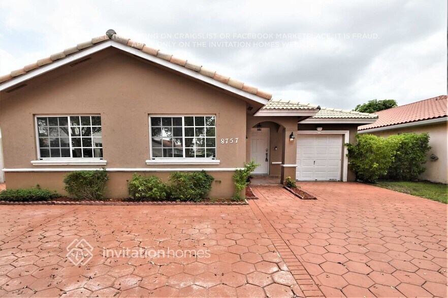 Primary Photo - 8757 NW 145th Terrace