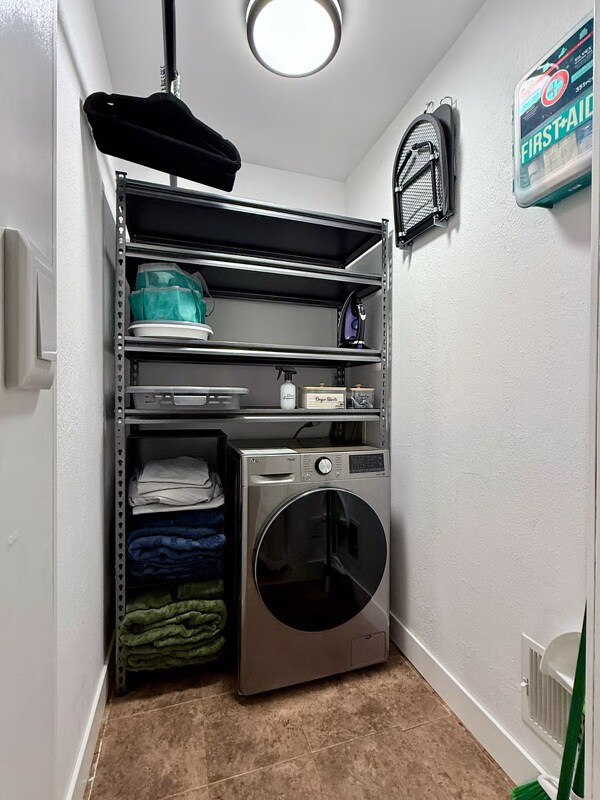 Building Photo - 308 N Foote Ave