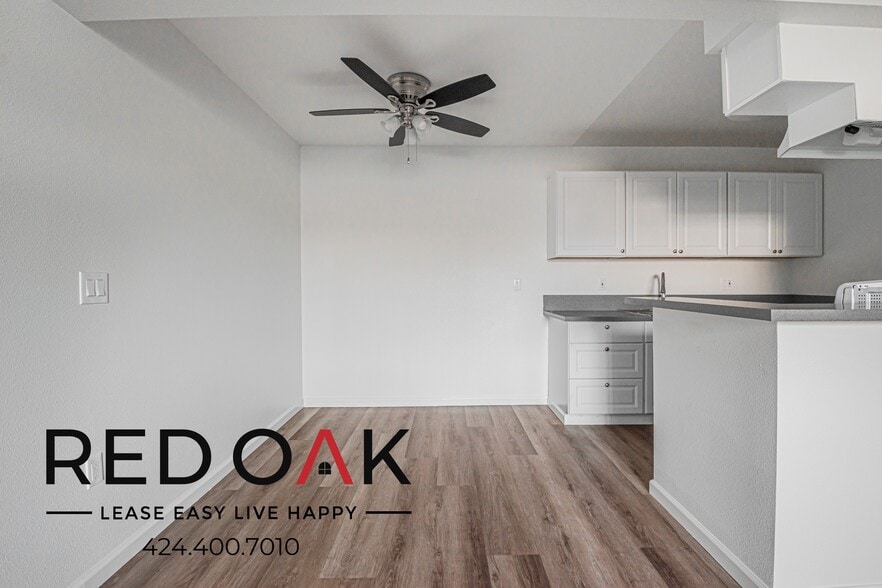 Building Photo - 1321 S Greenwood Ave