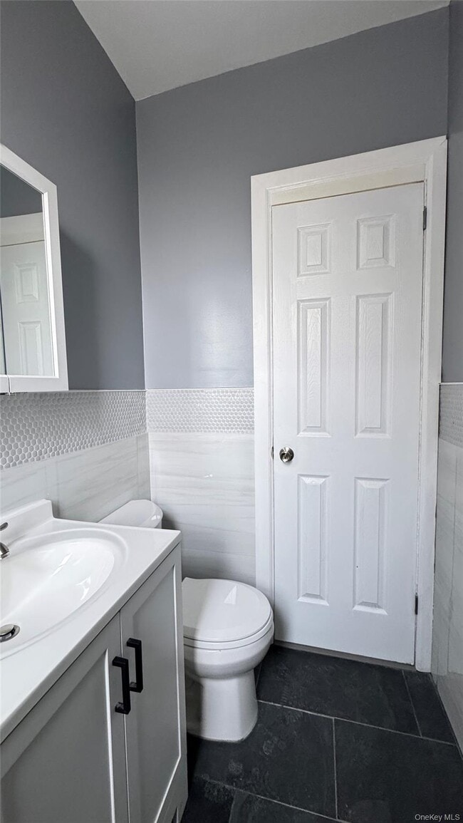 Building Photo - 37-54 64th St