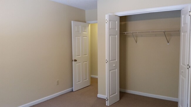 Building Photo - 145 Beaver Pond Loop