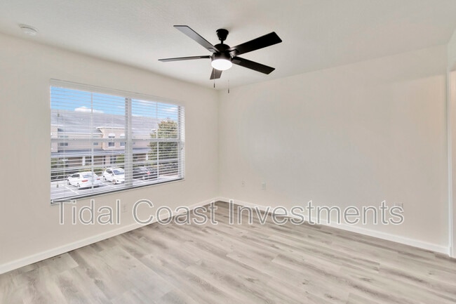 Building Photo - 113 Carina Cir
