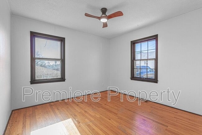 Building Photo - 6123 Hadley St