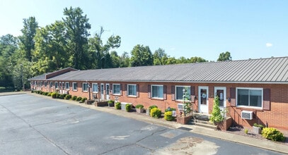 Building Photo - Meadowood Garden