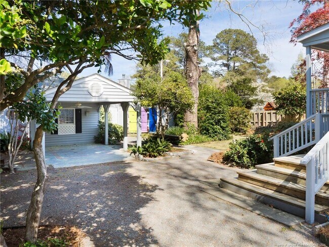 Building Photo - 1524 Brookside Ave