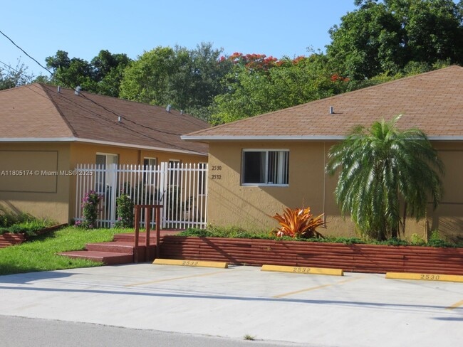 Building Photo - 2510 NE 184th Terrace