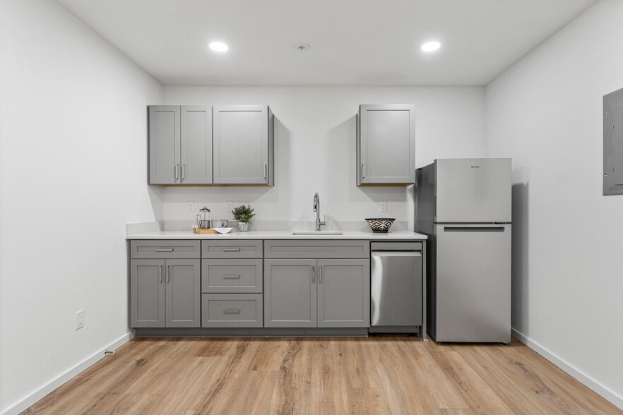 Building Photo - 591 NE Tillamook St