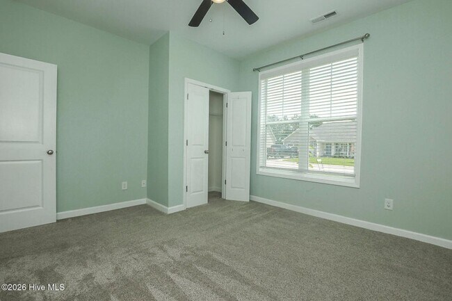 Building Photo - 223 Holly Grove Ct E