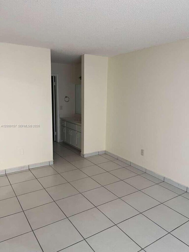 Building Photo - 9712 Hammocks Blvd