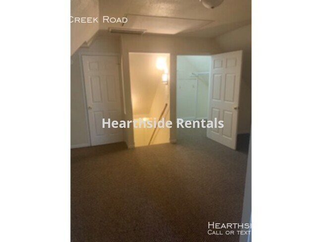 Building Photo - 215 Bent Creek Dr