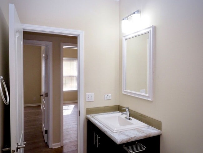 Building Photo - Charming Country Three-Bedroom Two-Bathroo...