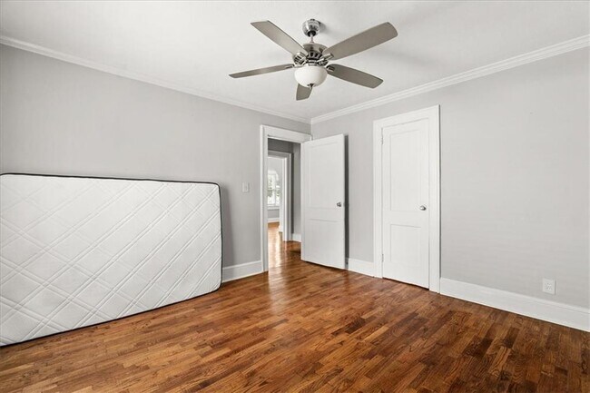 Building Photo - 259 Spence Ave SE