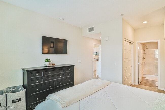 Building Photo - 11290 Hidden Peak Ave