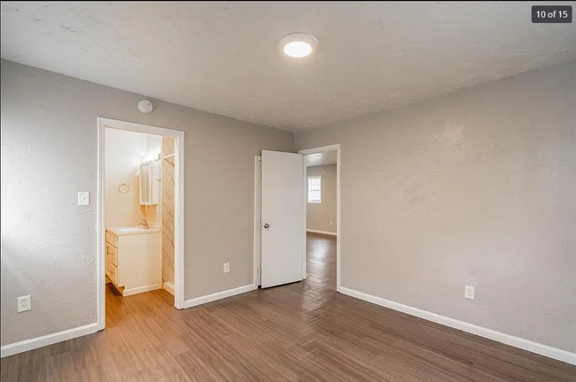 Building Photo - 820 SW 31st St