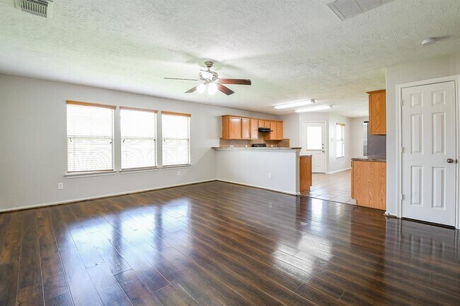 Building Photo - 10502 Scenic Cove Ct