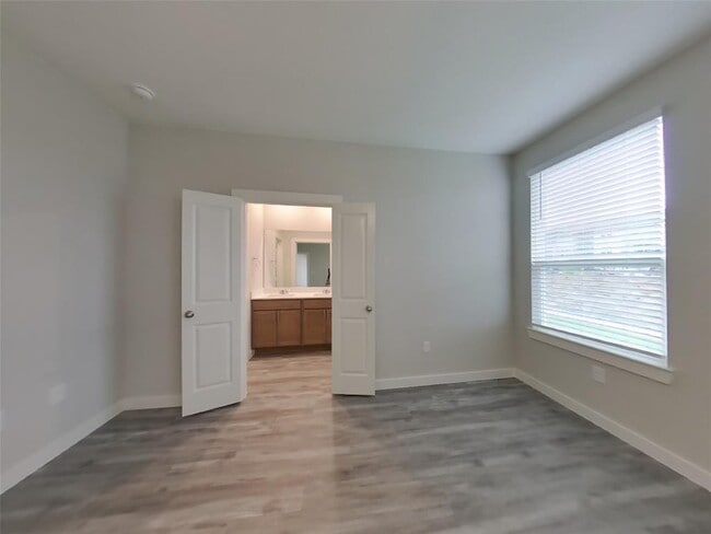 Building Photo - 1733 Mexican Heather Dr