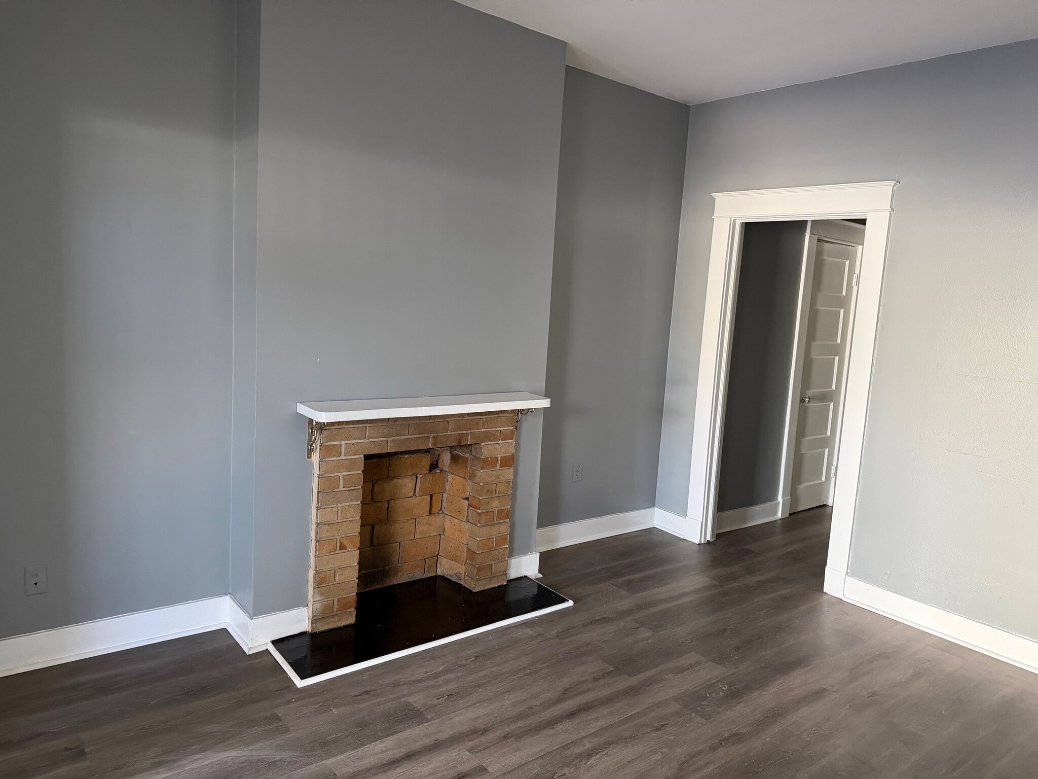 Building Photo - 2454 N Derbigny St