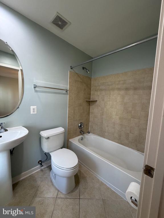 Building Photo - 2352 Cobble Hill Terrace