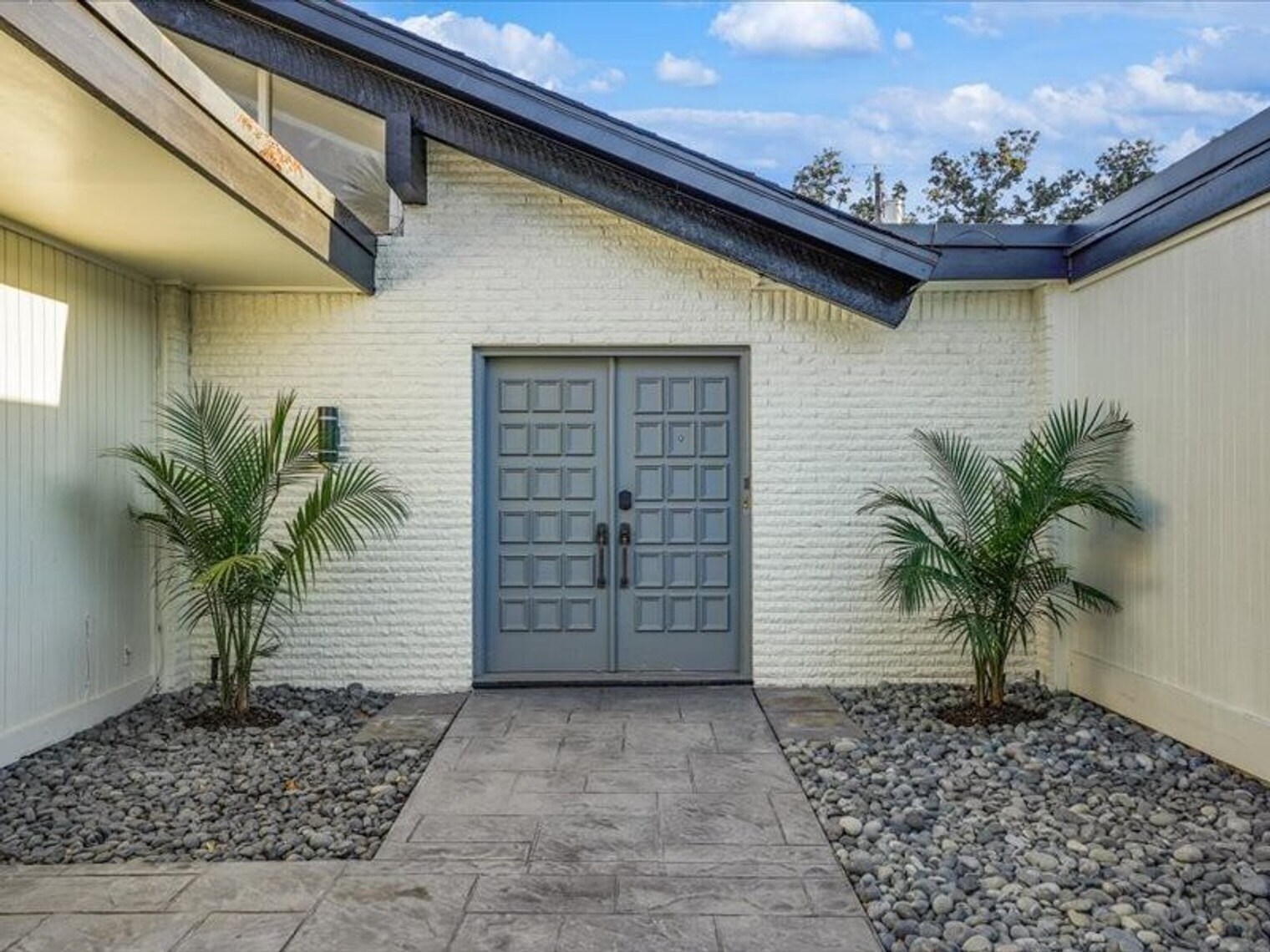 Building Photo - 610 W Northgate Dr