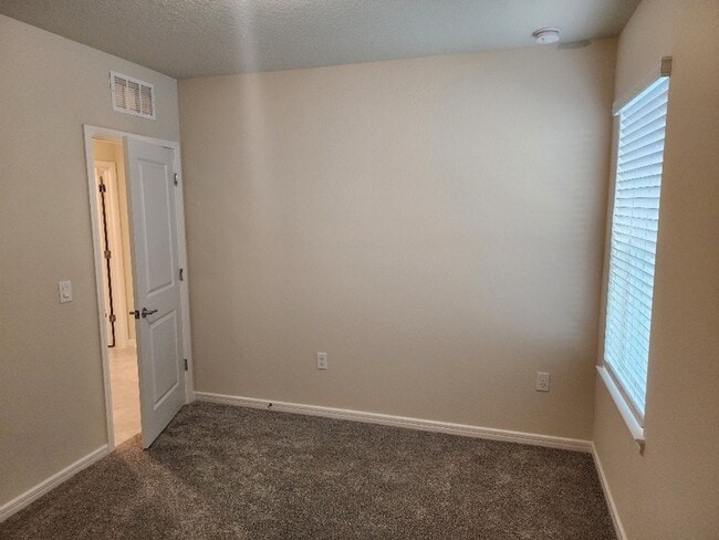 Building Photo - 1634 Delightful Dr