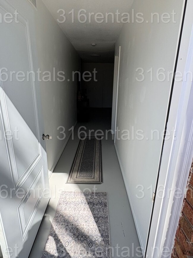 Building Photo - 6446 Mabel St