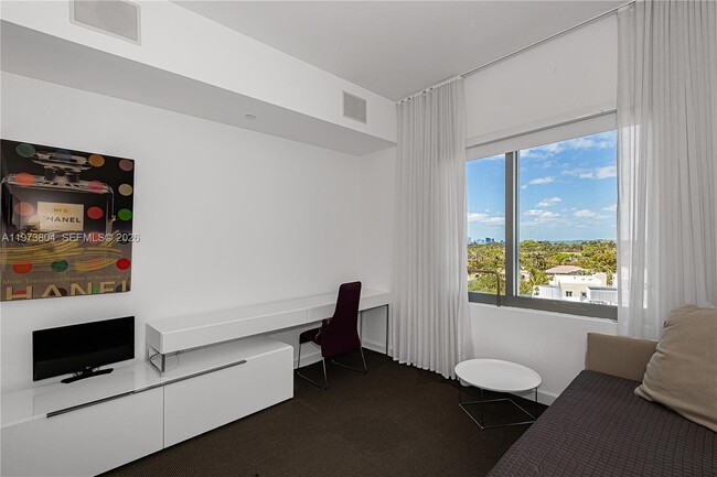 Building Photo - 6101 Aqua Ave