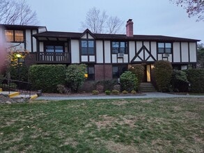 Building Photo - 548 Sierra Vista Ln