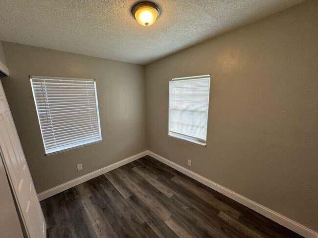 Building Photo - 91 Old Spanish Trail