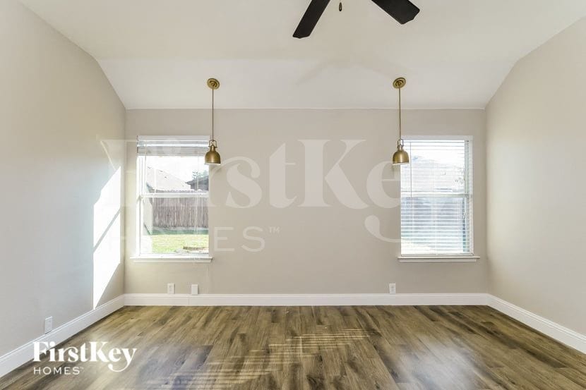 Building Photo - 8828 Yosemite Trail