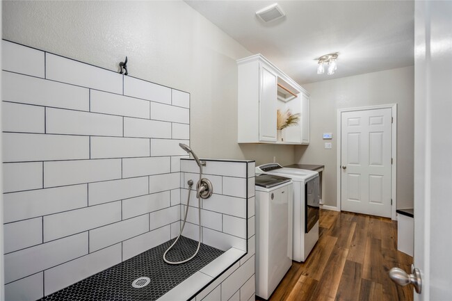 Building Photo - 17603 Fall River Pass Ct