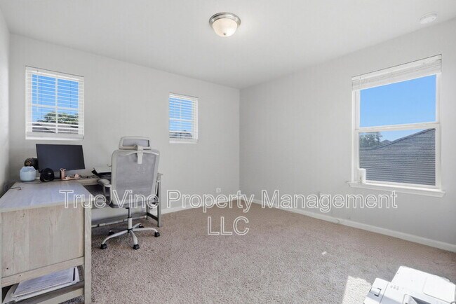 Building Photo - 12108 Icon Rdg