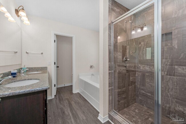 Building Photo - 4395 Thistle Pine Ct