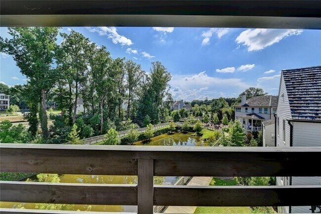 Building Photo - 2555 Brook Run