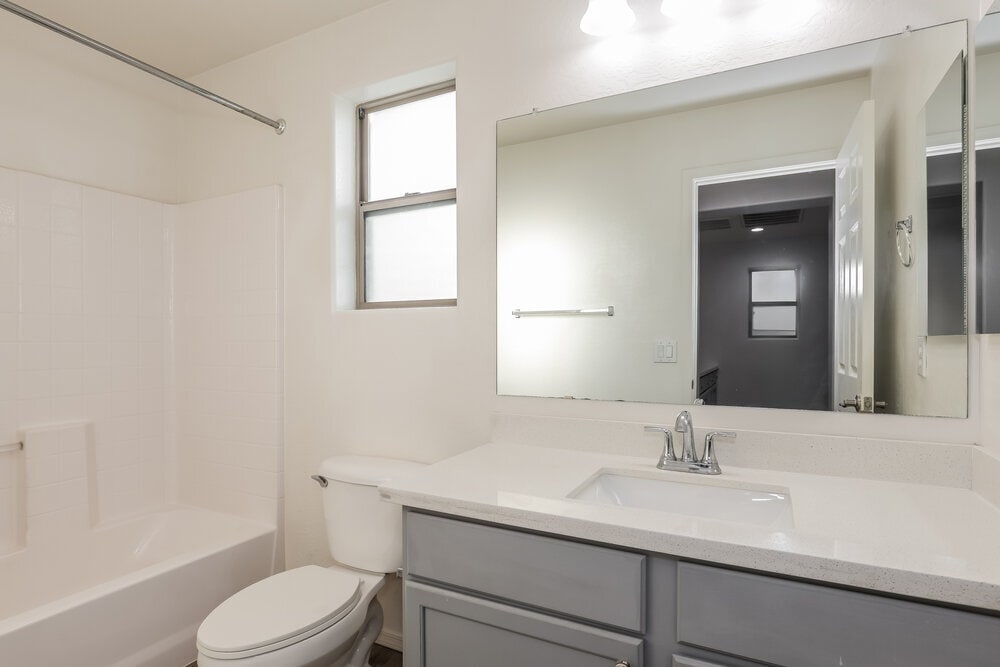 Building Photo - 4043 W Pedro Ln