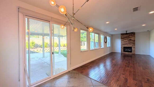 Building Photo - Gorgeous Single Family Home in Rocklin