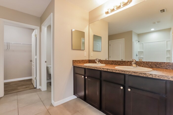 Building Photo - 10105 Hawk Storm Ave