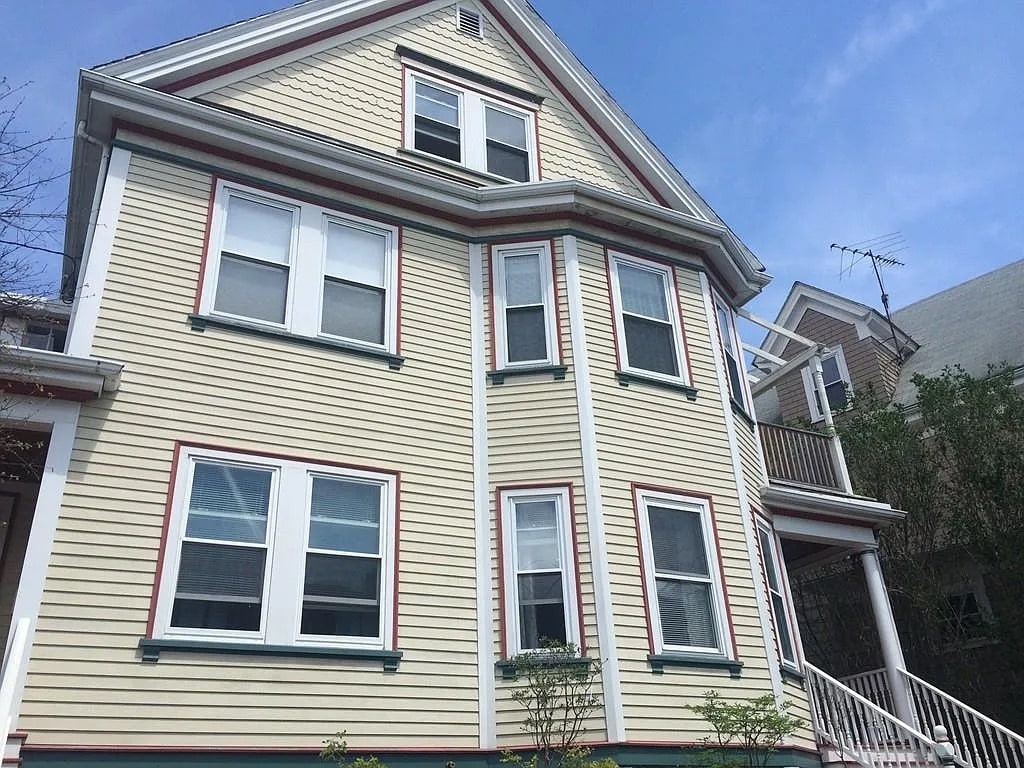 Building Photo - 192 Savin Hill Ave