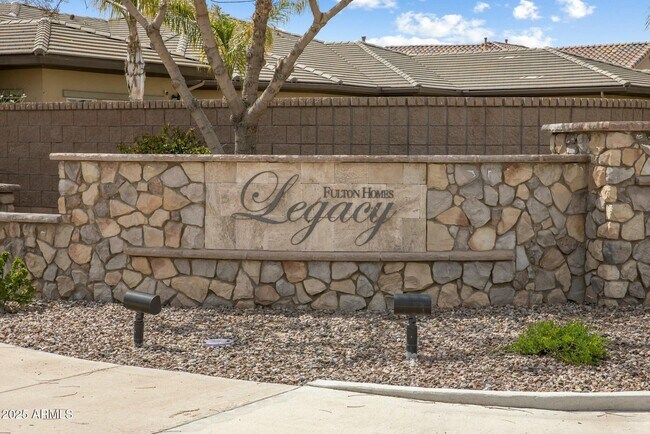 Building Photo - 2051 E Aris Dr