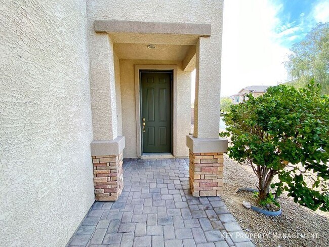 Building Photo - 9057 Spinning Wheel Ave