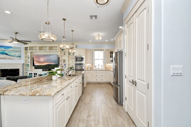 Building Photo - 3803 Neptune