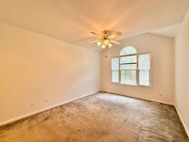 Building Photo - Private 3BD, 2.5BA Home Near Downtown Clayton
