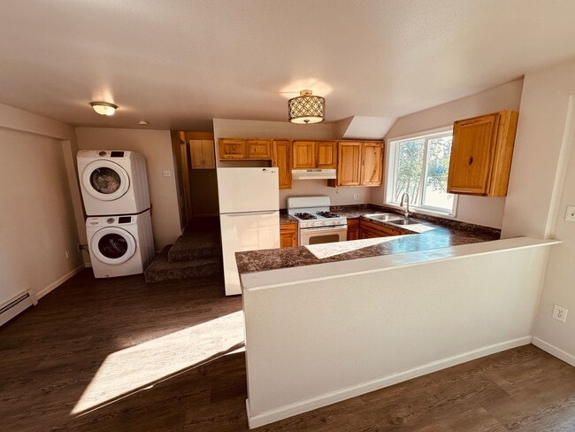 Building Photo - 1670 N Basie Point Cir