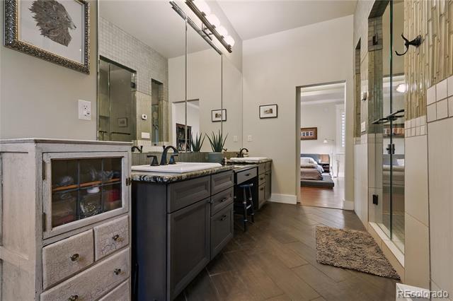 Building Photo - 514 E Bijou St