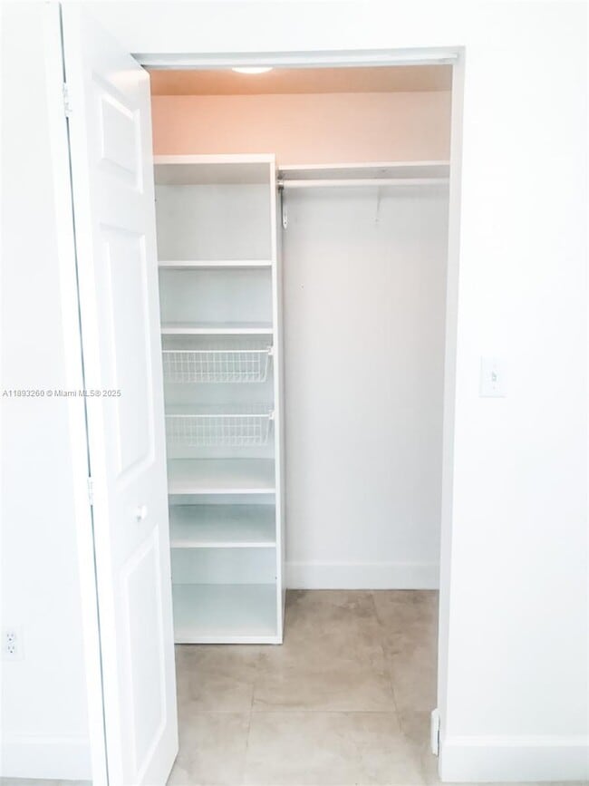 Building Photo - 50 Menores Ave