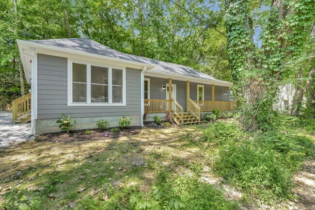 Exterior - 103 Brookhollow Dr