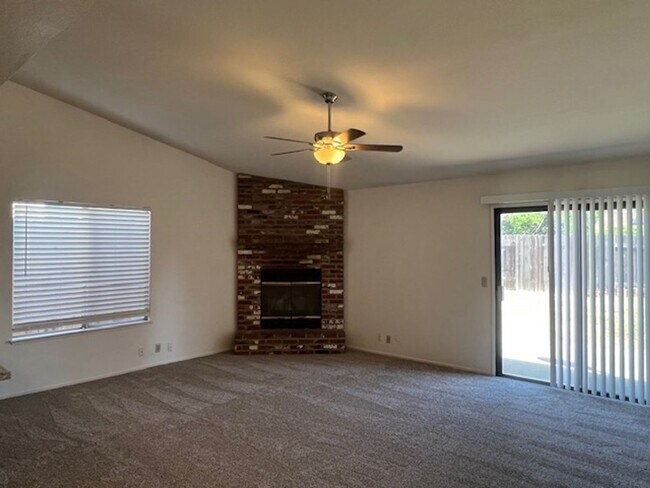 Building Photo - BEAUTIFULLY REMODELED 3 BED HOME IN ANTELOPE!